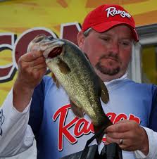 Dillow closes the deal