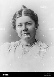 Pianist woman not dress hi-res stock photography and images