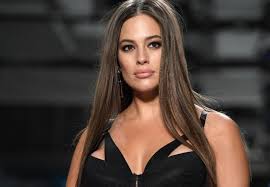 When graham was in eighth grade, she moved to lincoln, nebraska, with her family. Ashley Graham