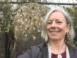 Wishing all the wonderful Wisconsin moms a Happy Mother's Day! May your  heart be as warm as a fish fry and your day as sweet as a kringle.💐