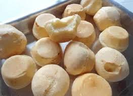Biscoito De Polvilho Doce Assado De Liquidificador Pao De Queijo De Liquidificador Na Airfryer Receita Toda Hora Receita Pao De Queijo Receitas Receitas Airfryer