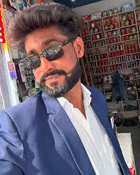 Mehnat Jaari he Abhi......🫶💫🏋️‍♂️ . . @mo_zain_raza @fit_smile7 . . . .  . . #fitsmile7 ##viral #pic #photooftheday #for #explore #gym  #gymmotivation #instagood #instalike #instadaily #facebook #youtube #gymrat  #arm #zain #arnold #cbum #