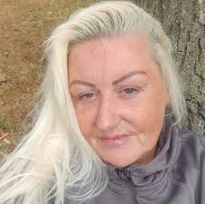 My Stepson Pulled Me Aside Before the Wedding and Whispered, "Don't Marry  My Dad" ==== The first time I met Daniel was in a coffee shop just outside  Brighton Hill. He was