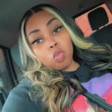 Tenisha Mayberry's Instagram, Twitter & Facebook