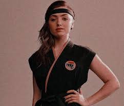 After joining the dojo, she immediately demonstrates considerable aggression and some decent grappling techniques, performing a few. Pin On Cobra Kai Icons