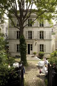 Restau Hotel Particulier 23 Avenue Junot 75018 Paris With Images Paris Architecture Architecture Glam House