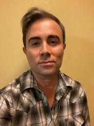 Someone hangs nana Will Smith, Snoop Dogg Now this one with Mike Ezuruonye,  Pete Edochie Inini kushaya access kunana Frets, Comic Elder chaivo I have  suffered in this life 😭