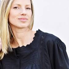 Eliza Black Ladies Nightdress