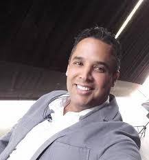 Armando Enrique cierra una etapa