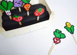 Kids Un Mini Potager En Perles Hama Perle A Repasser Diy Enfant Activite Manuelle Tuto Bricolage Printemps Jardin Legumes Fruits Per Perles Hama Hama Perle