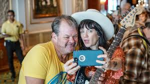 Robert Burke Warren Archive