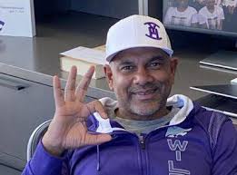 Kansas State vs Kansas Basketball Programs