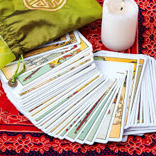 Association Entre Les Cartes Du Tarot Divinatoire De Marseille O A Vi Wemystic France Tarot Divinatoire Tarot Divinatoire