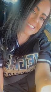 Erin Avila's Instagram, Twitter & Facebook