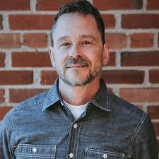 Dale Dewalt's Instagram, Twitter & Facebook