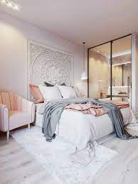 Specchi Moderni Ecco Suggerimenti Davvero Originali E Chic Per Arredare L Stanze Da Letto Bianche Idee Arredamento Camera Da Letto Design Per Camere Da Letto