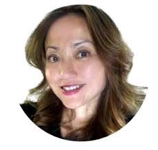 Amanda Schmutzler's Instagram, Twitter & Facebook