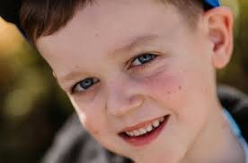 Such a beautiful family really love the picture. God bless. 🔥 #rolofffarms  #littlepeoplebigworld