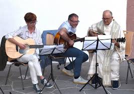 Der tod ist groß haus der familie, lichtenstern. Haus Der Familie 16 000 Bildungsgaste 27 000 Nachtigungen Jubilaum Und Neuwahl Sunshine It