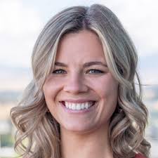 Dewanda Jackson Email & Phone Number