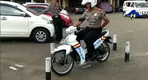 Semoga aplikasi ini bermanfaat buat anda, terutama sangat berguna bagi anda jika anda dalam persiapan untuk mengikuti tes ujian sim atau ujian polisi, polri, atau tni. Urus Sim Surat Keterangan Sehat Mutlak Diperlukan Sekedar Coretan