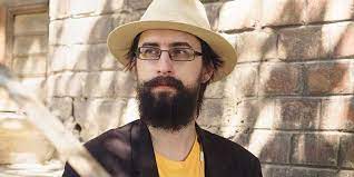 In unserem monatlichen newsletter erfahren sie alles über neuerscheinungen oder veranstaltungen aus dem ars vivendi verlag. Clemens Setz Schreibt Perfekte Kurzgeschichten In Der Trost Runder Dinge Fm4 Orf At