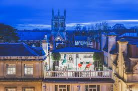 Best known by locals and visitors alike for its eclectic country house charm, chic modern interiors and striking 20 th century portraits, the old parsonage is a luxury home. Old Bank Hotel Bewertungen Fotos Preisvergleich Oxford England Tripadvisor