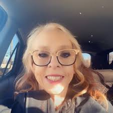 Bailey Lawless (@Baileylawless)