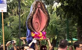 Resultado de imagen de imagenes irrespetuosas de la semana santa