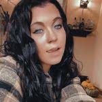 Tabitha Mayer's Instagram, Twitter & Facebook