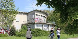 After bayer ag took over the site from the city of cologne and removed the ruins of the former castle, something new was created in 1955: Ulrich Haberland Haus Investoren Konnen Sich Bewerben Kolner Stadt Anzeiger