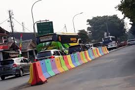 Gambar mewarnai mobil polisi merupakan gambar wallpaper dan memiliki size wallpaper 640×480. Jakarta Belajarlah Mewarnai Kota Ke Curitiba Halaman All Kompas Com