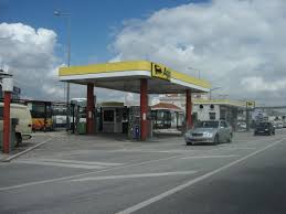 Petrol stations in asia by country. Petrol Retailers In Europe