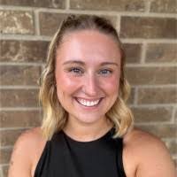 Amanda Wagemann's Instagram, Twitter & Facebook