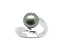Black And White Pearl Ring Meaning Tahitian Ionic A Black Tahitian Cultured Pearl Ring Pearl Diamond Ring Pearl Ring Traditional Engagement Rings
