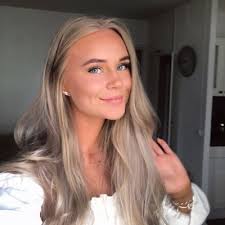 Emma Yvell (@emmayvell)