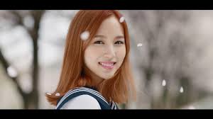 Pretty on the outside, tough also on the outside. Computer Twice Mina Wallpaper
