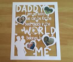 Ayah dan ibu aku bersimpuh dan mengadu pada rabb ku air mata berlinang teringat jasa pahlawan hidupku ayah dan ibu napas ini selalu berdzikir atas namamu butir tasbih kelak menghantar ayah dan ibu ke alam bahagia selamanya sc:ads. Hadiah Ulang Tahun Yang Cocok Untuk Ayah Pintar Mencocokan