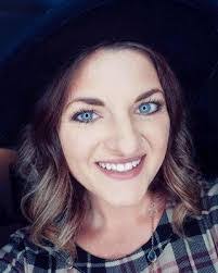 Isabelle Lutz's Instagram, Twitter & Facebook