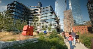 City View From The High Line Elevated Walkway Park In Manhattan New York Ad Line Elevated High City City View High Line Manhattan New York