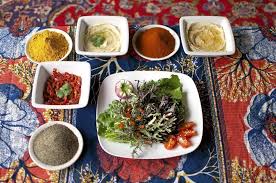 Trop cher pour la qualité de la nourriture. La Khaima Cuisine Nomade Le Plateau Mont Royal Montreal African Cuisine Restaurant
