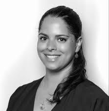 Laura Karl's Instagram, Twitter & Facebook