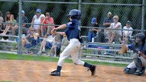 Softball Vs Baseball Key Difference Between Softball And Baseball Play Baseball Youth Sports Sports
