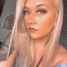 Rhiannon Jackson's Instagram, Twitter & Facebook