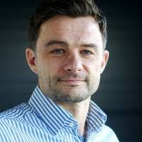 30+ "Dr. Dariusz" profiles