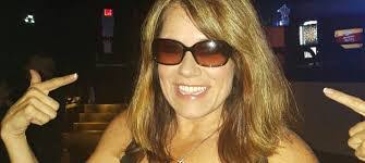 Melody Estes's Instagram, Twitter & Facebook