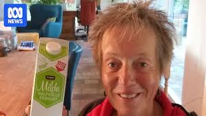 Australian couple stuck in the Netherlands have 'no road map' how to return 