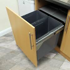 2fach abfallsammler mit teilauszug für drehtürenschränke. Kuchen Einbau Abfalleimer 90l Mulleimer Abfallsammler Hand Voll Auszug Softclose Ebay