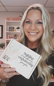 Sheri Shoemaker's Instagram, Twitter & Facebook