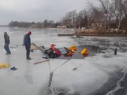 vehicle falls through ice on lake minnetonka lake